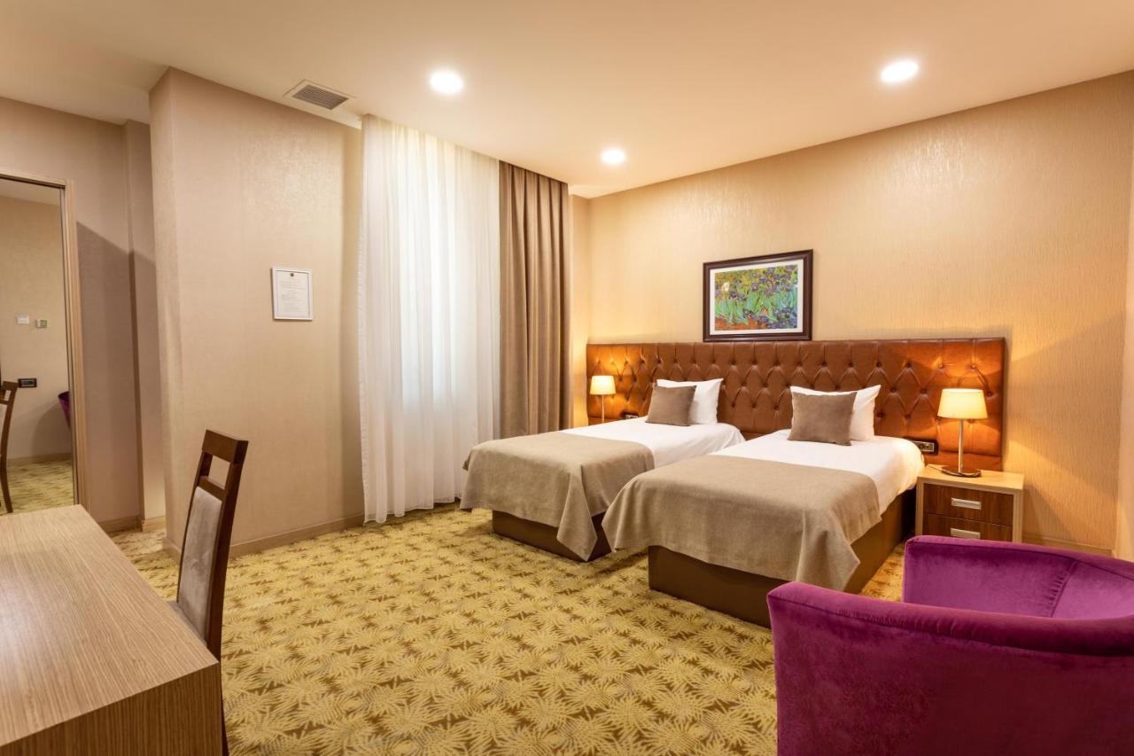 West Shine Hotel Baku Kültér fotó